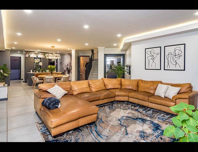 5 BEDROOM HOUSE FOR SALE IN MIDSTREAM RIDGE